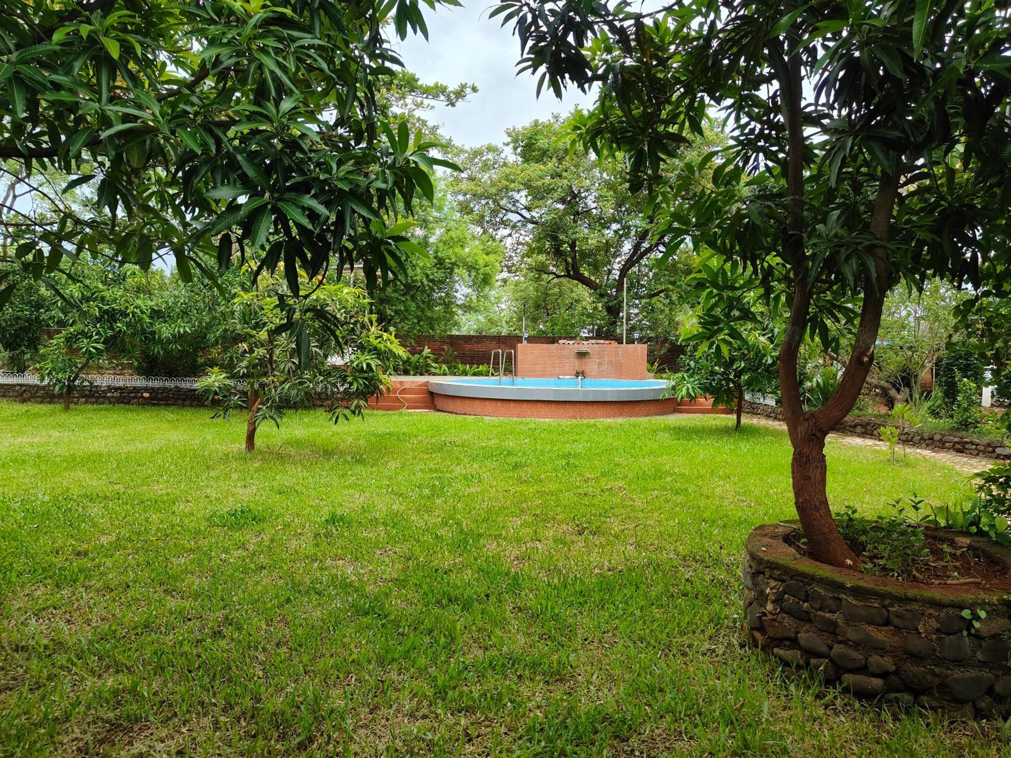 Dhanavade Farms Villa Neral Exterior photo